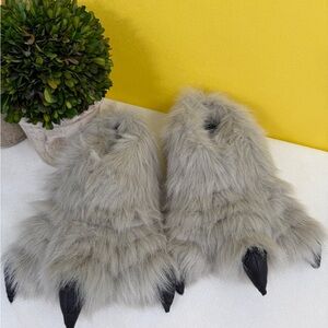 Monster Hemisphere Light Gray Furry S OLX Slippers 5/6 XXL